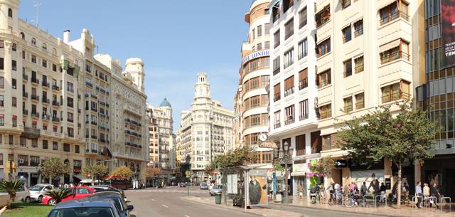Plaza de la Reina in Valencia mit historischen Fassaden